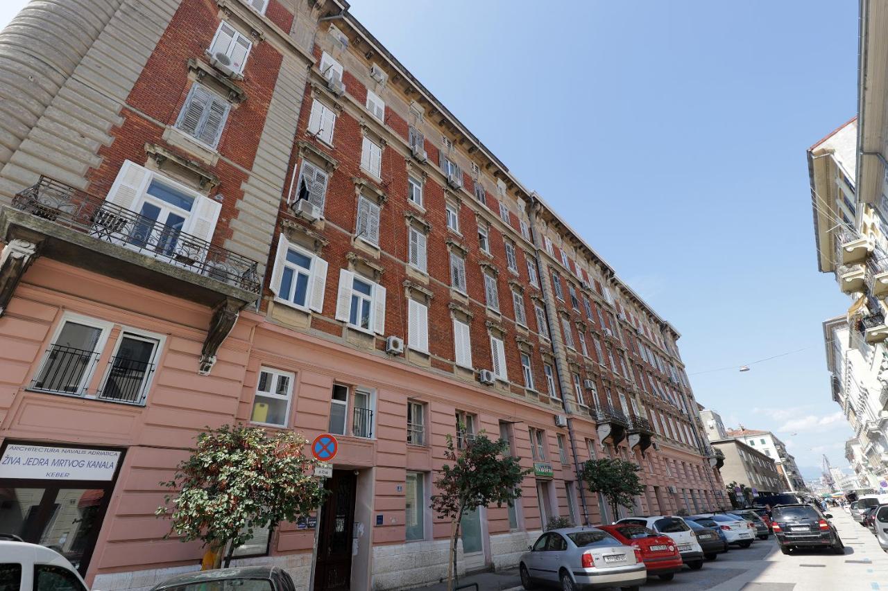 Sweet Loft Apartment "Blue" In Rijeka Center Luaran gambar